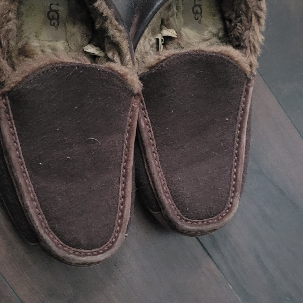 Ugg slippers great condition!